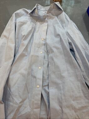 Uniqlo Blue & White Striped Dress Shirt